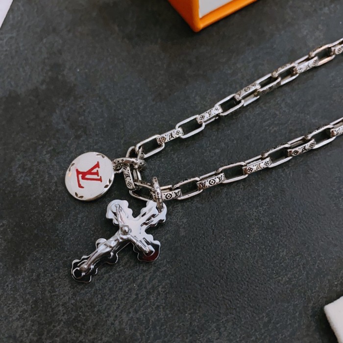Louis Vuitton Luxury Men Womens Necklace