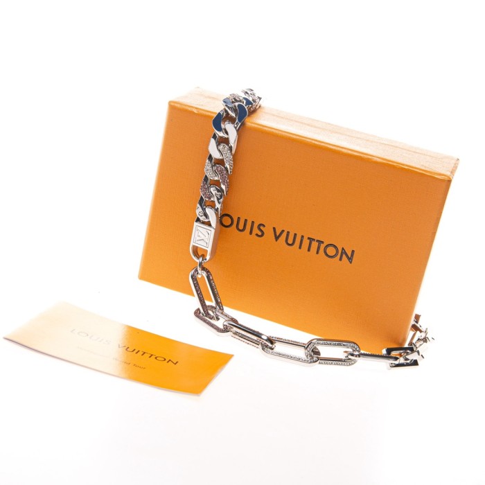 Louis Vuitton Luxury Womens Necklace