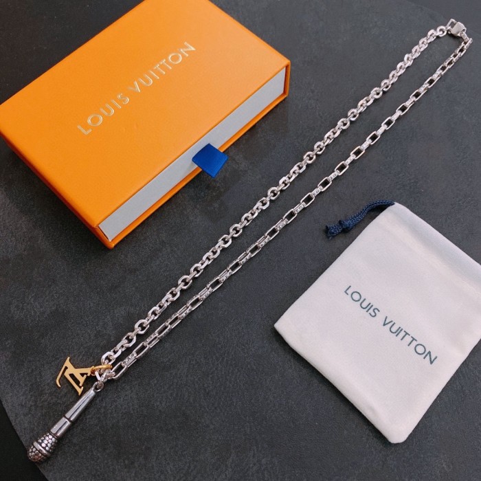 Louis Vuitton Luxury Men Womens Necklace