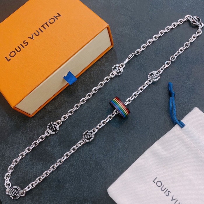 Louis Vuitton Luxury Men Womens Necklace