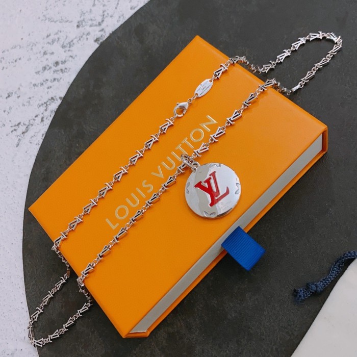 Louis Vuitton Luxury Men Womens Necklace
