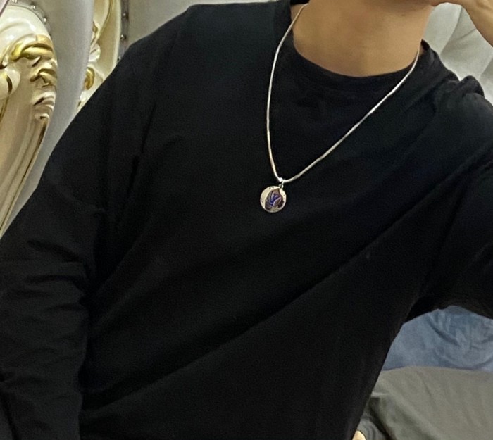 Louis Vuitton Luxury Men Womens Necklace