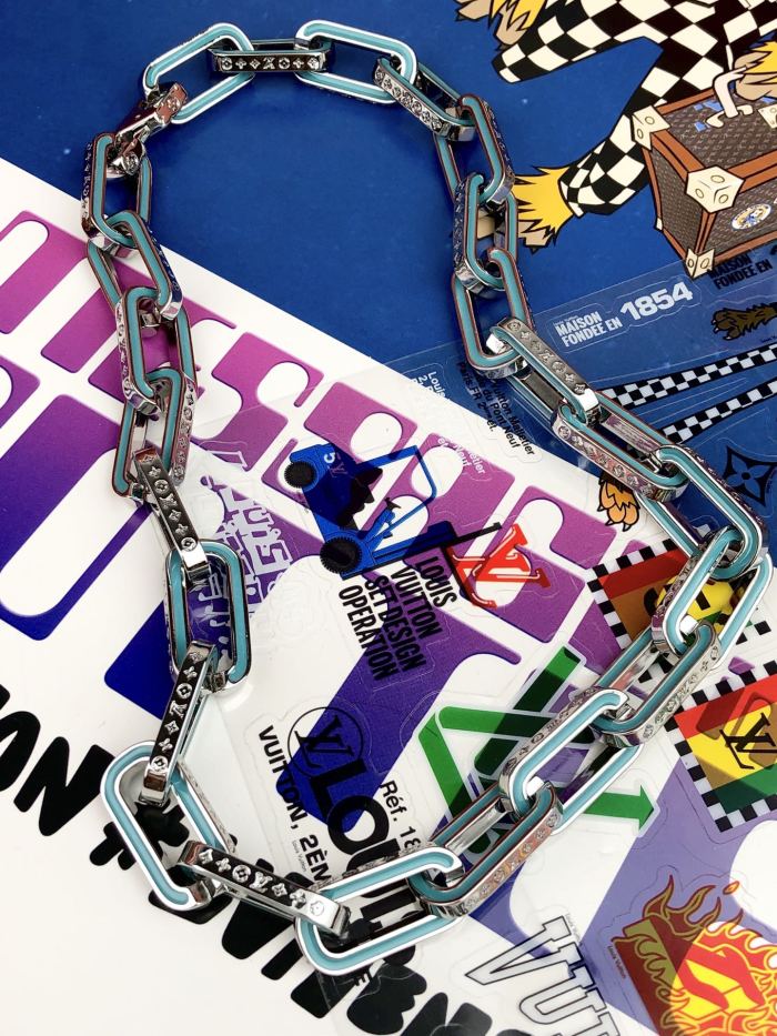 Louis Vuitton Luxury Men Womens Necklace