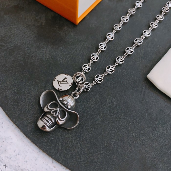 Louis Vuitton Luxury Men Womens Necklace