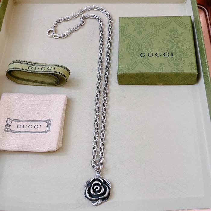 Gucci Luxury Men Womens Necklace