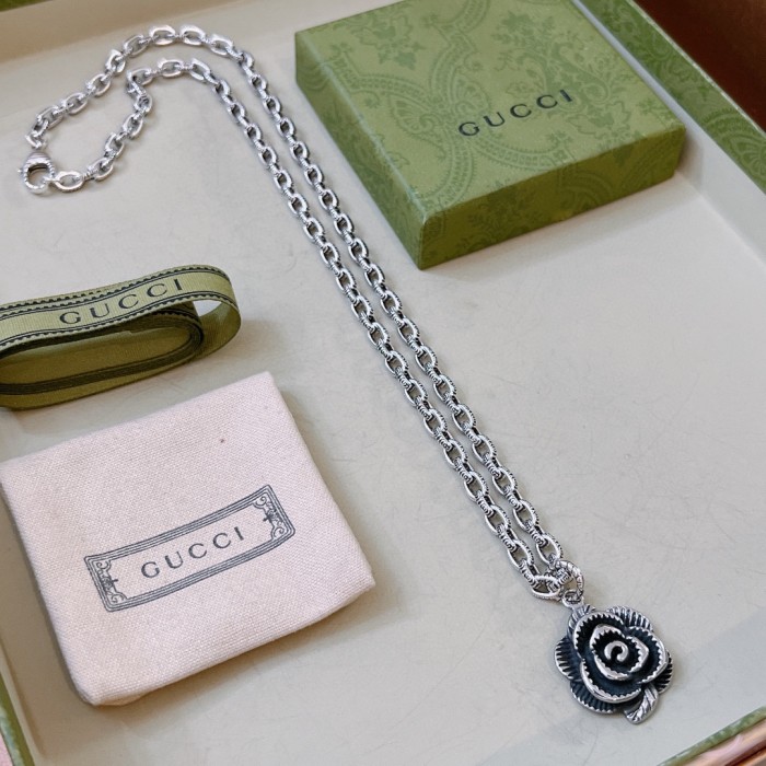 Gucci Luxury Men Womens Necklace