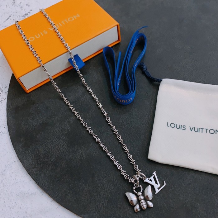Louis Vuitton Luxury Men Womens Necklace