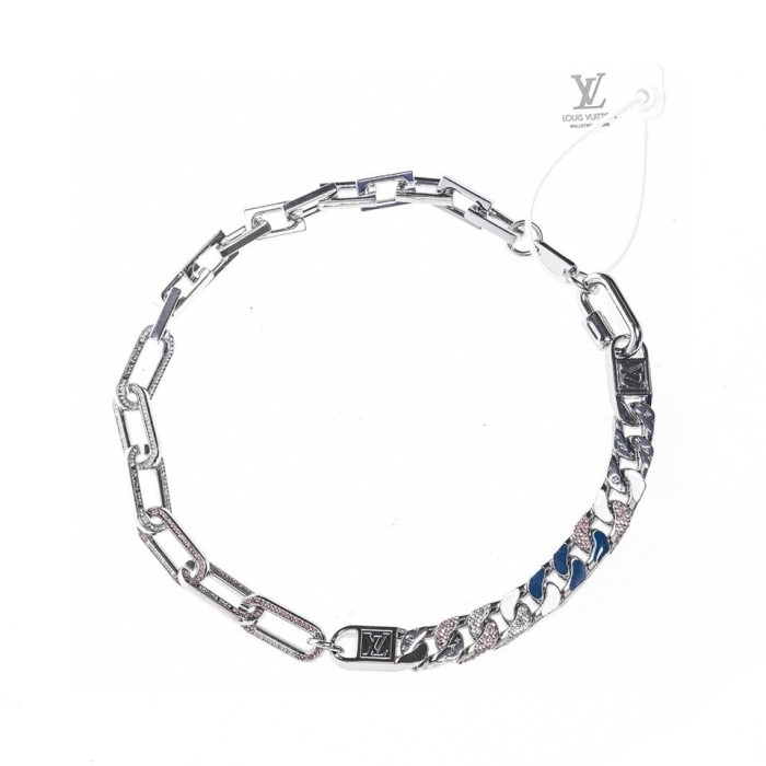 Louis Vuitton Luxury Womens Necklace