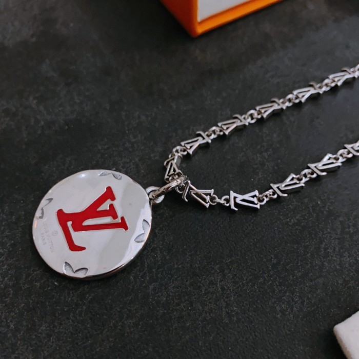 Louis Vuitton Luxury Men Womens Necklace