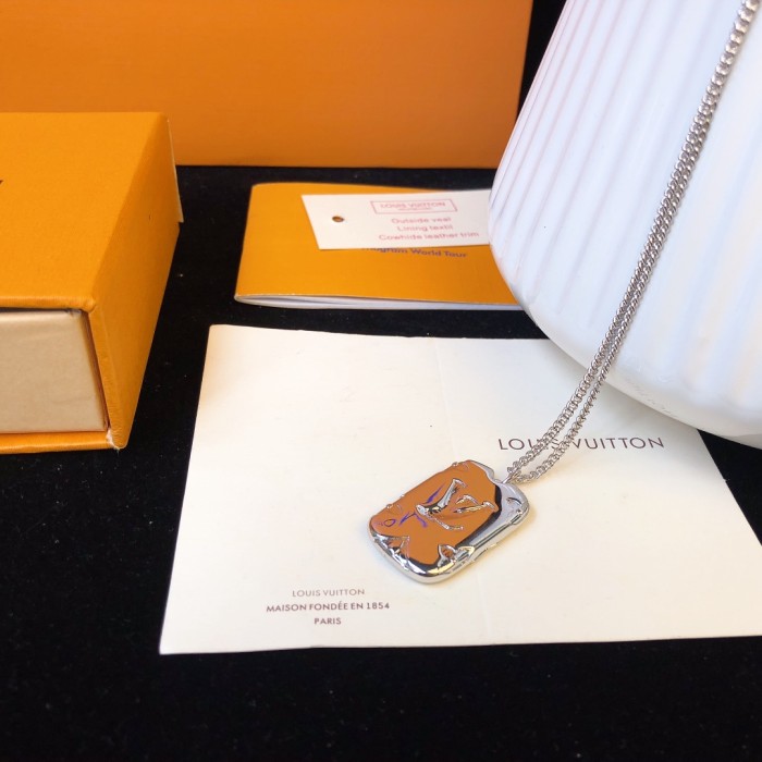 Louis Vuitton Luxury Men Womens Necklace