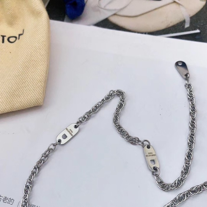 Louis Vuitton Luxury Men Womens Necklace