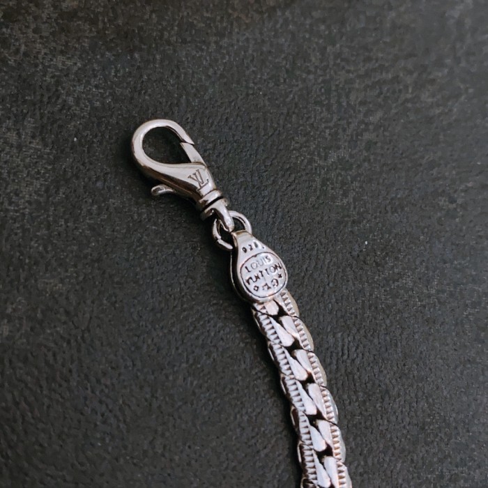 Louis Vuitton Luxury Men Womens Necklace