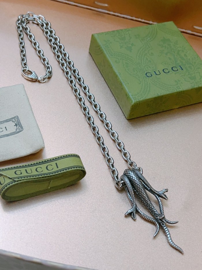 Gucci Luxury Men Womens Necklace