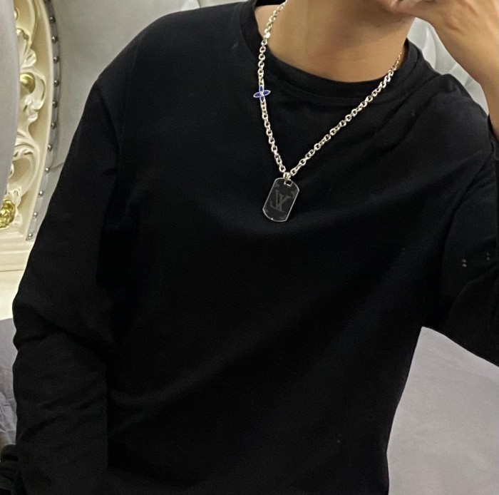 Louis Vuitton Luxury Men Womens Necklace