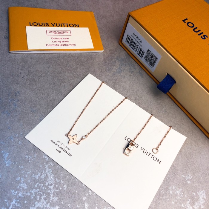 Louis Vuitton Luxury Men Womens Necklace Bracelet