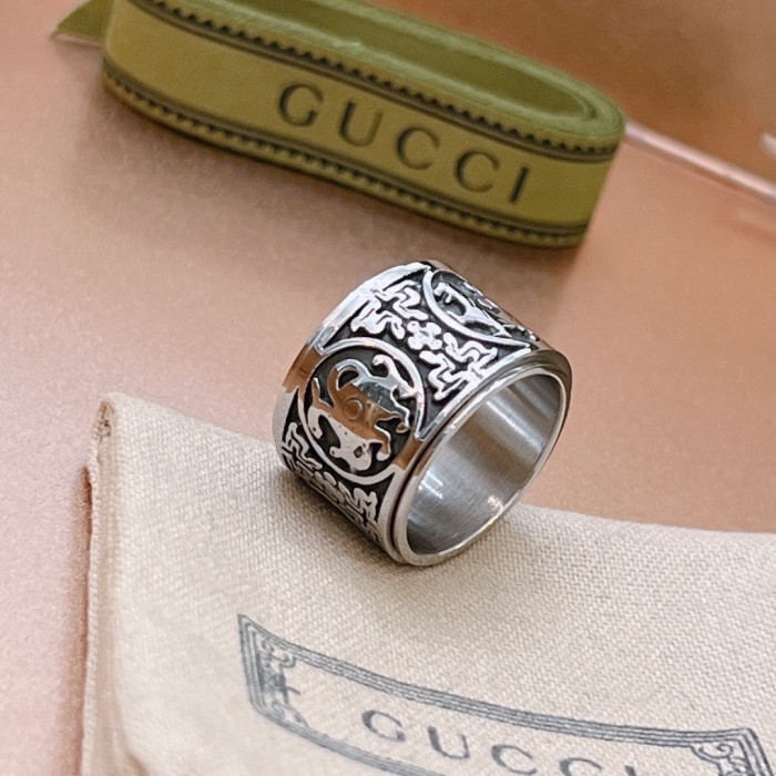 Gucci Luxury Men Womens Ring with Original Box