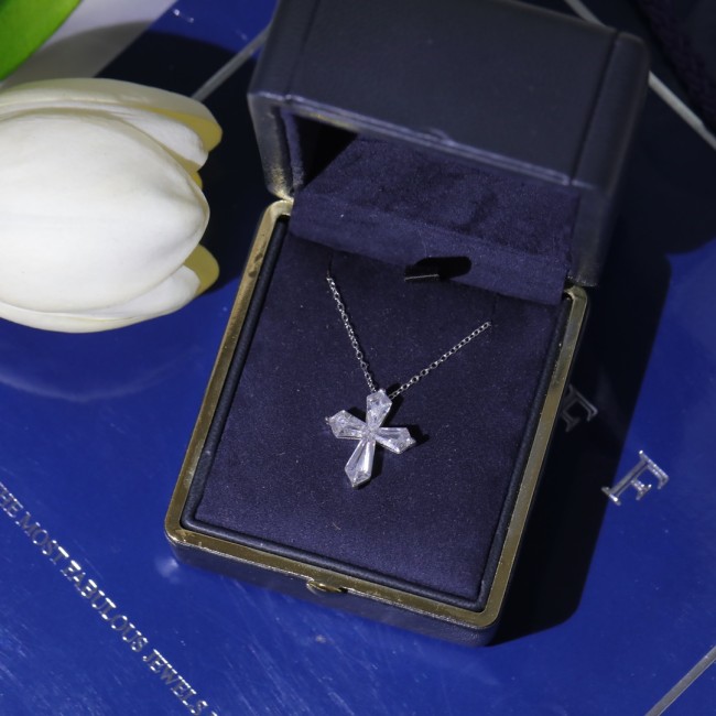 Graff Luxury Womens Necklace with Original Box