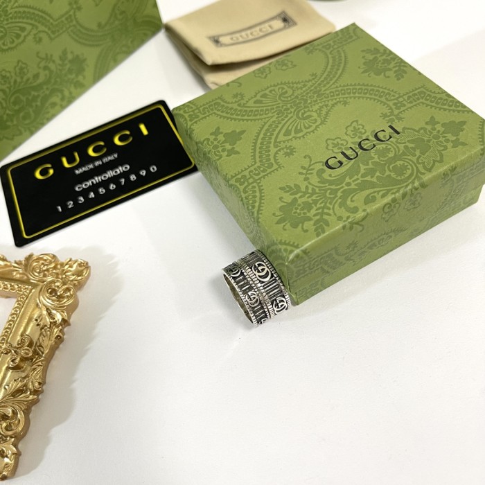 Gucci Luxury Men Womens Ring with Original Box