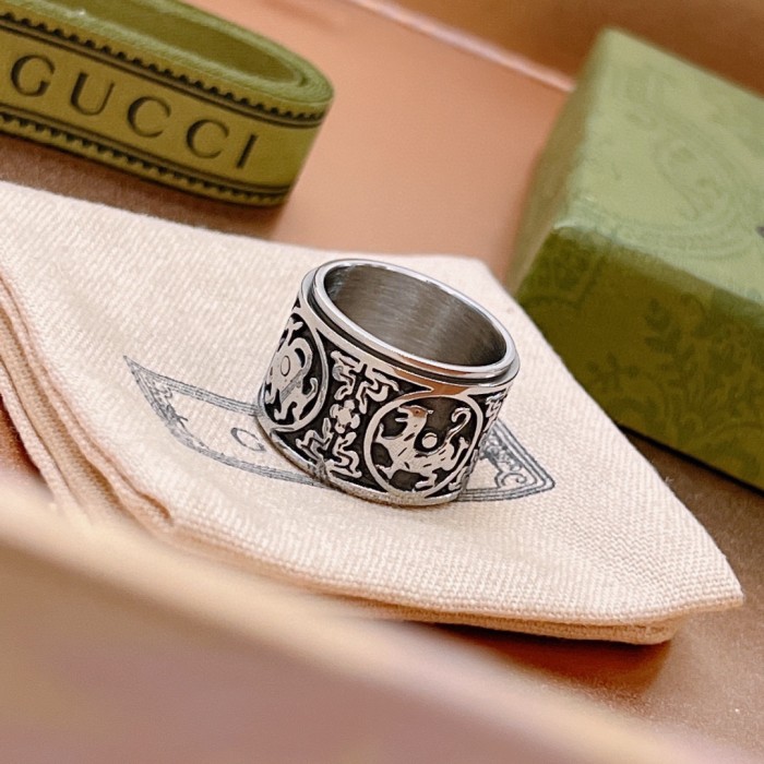 Gucci Luxury Men Womens Ring with Original Box