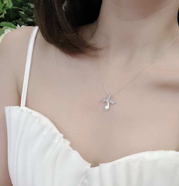 Graff Luxury Womens Necklace with Original Box
