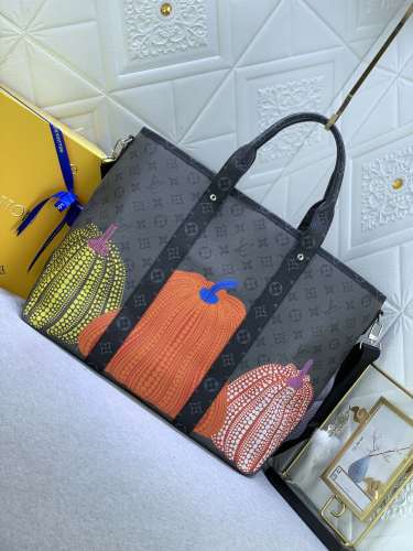 Louis Vuitton Mens Bags Handbags Luxury Brand Louis Vuitton LV x YK Weekend Tote M46434 Whatsapp 【+1-3239614486】
