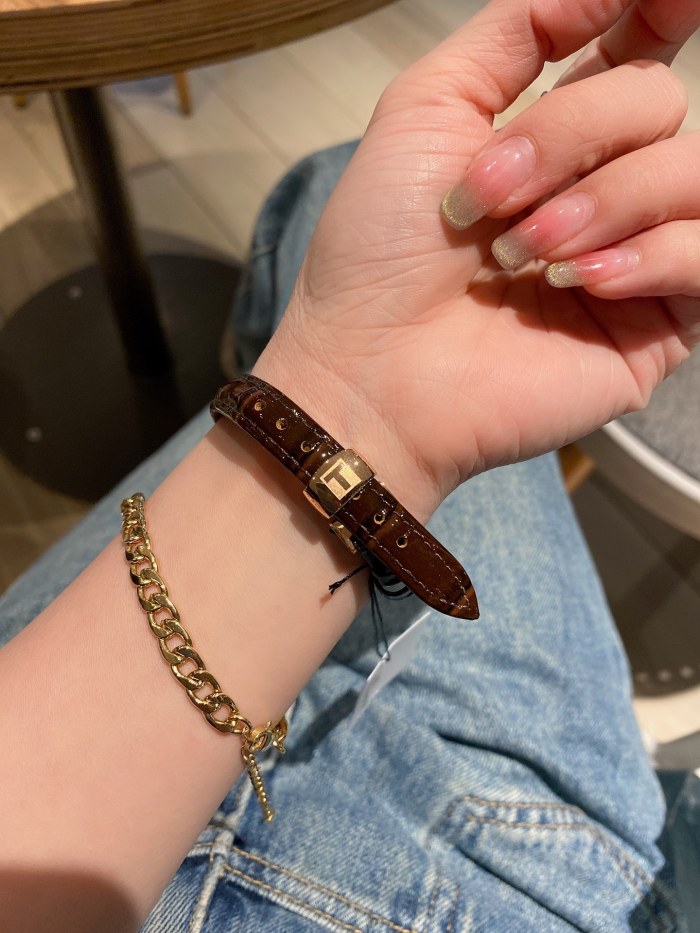 Tissot Womens Watch Luxury Brand Design Fashion Type with Original Box Whatsapp 【+1-3239614486】
