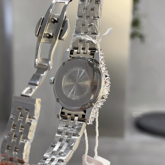 Chopard Womens Watch Luxury Brand Design Fashion Type with Original Box Whatsapp 【+1-3239614486】