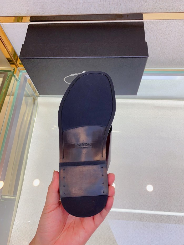 Prada Mens Shoes Slippers Luxury Brand Summer Slipper with Original Box Whatsapp 【+1-3239614486】
