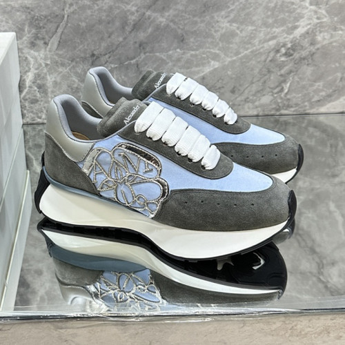 Alexander McQueen Mens Shoes Sneakers Fashion Design Luxury Brand Sprint Runner Sneaker with Original Box Whatsapp【+1-3239614486】