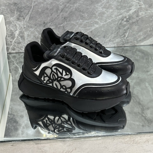 Alexander McQueen Mens Shoes Sneakers Fashion Design Luxury Brand Sprint Runner Sneaker with Original Box Whatsapp【+1-3239614486】