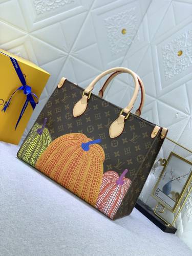 Louis Vuitton Womens Bags Handbags Luxury Brand Louis Vuitton M46286 OnTheGo MM Trianon Pink / Cream Embossed grained cowhide leather Whatsapp 【+1-3239614486】