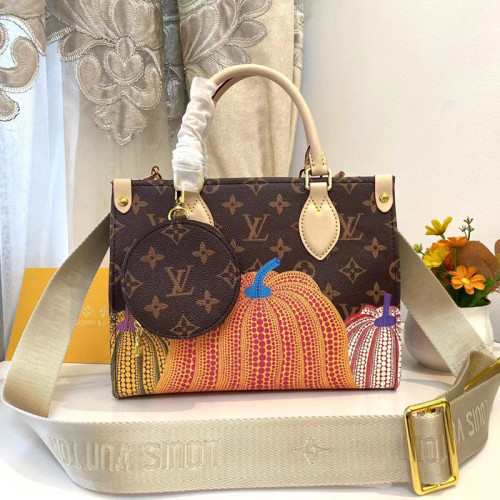 Louis Vuitton Handbags (M46740)