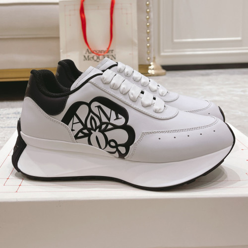 Alexander McQueen Mens Shoes Sneakers Fashion Design Luxury Brand Sprint Runner Sneaker with Original Box Whatsapp【+1-3239614486】