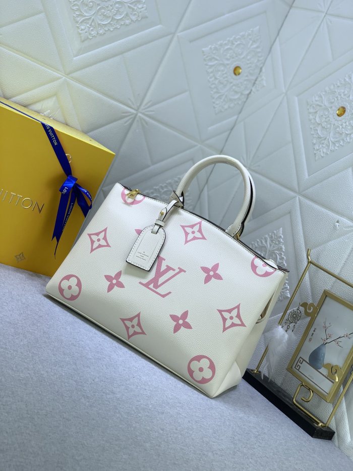Louis Vuitton Womens Bag Shoulder Messenger Bags Luxury Brand Fashion Grand Palais M45811 Whatsapp【+1-3239614486】