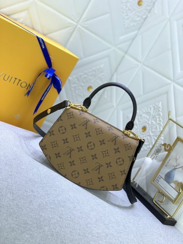 Louis Vuitton Womens Bag Shoulder Messenger Bags Luxury Brand Tilsitt M46548 with Original Box Whatsapp【+1-3239614486】