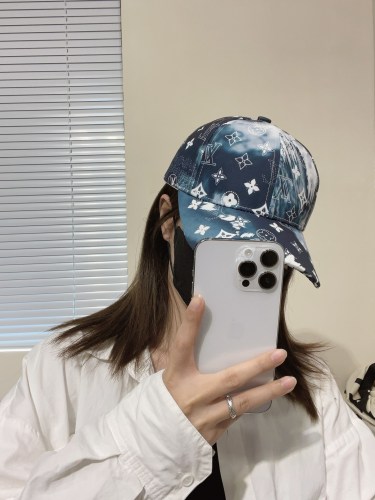 Louis Vuitton Womens Mens Cap Baseball Hat Luxury Brand with Original Box Whatsapp 【+1-3239614486】
