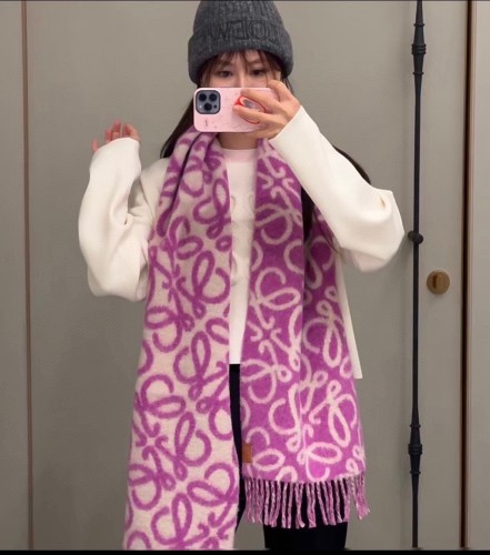 Loewe Scarves Men Womens Fashion Scarf with Original Box Whatsapp【+1-3239614486】