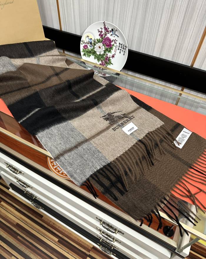 Burberry Scarves Men Womens Fashion Scarf with Original Box Whatsapp【+1-3239614486】