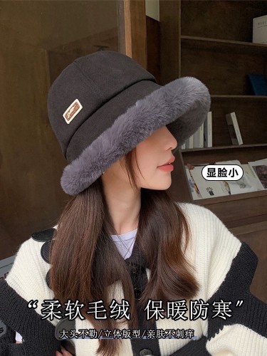 Fendi Womens Bucket Hat Luxury Brand Design Fendi Cap with Original Box Whatsapp 【+1-3239614486】