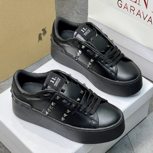 Valentino Womens Shoes Sneakers Leather Luxury Brand Women Rockstud Untitled Shoes with Original Box Whatsapp【+1-3239614486】