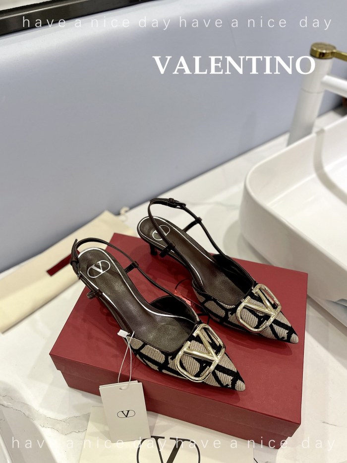 Valentino Garavani Women Fashion Shoes Pumps Luxury Brand Vlogo Signature Calfskin with Original Box 4cm Heel