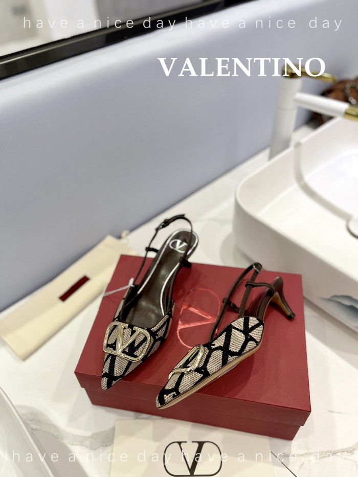 Valentino Garavani Women Fashion Shoes Pumps Luxury Brand Vlogo Signature Calfskin with Original Box 4cm Heel