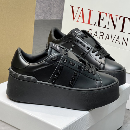 Valentino Womens Shoes Sneakers Leather Luxury Brand Women Rockstud Untitled Shoes with Original Box Whatsapp【+1-3239614486】