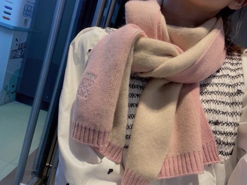 Loewe Scarves Men Womens Fashion Scarf with Original Box Whatsapp【+1-3239614486】