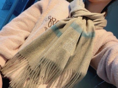 Loewe Scarves Men Womens Fashion Scarf with Original Box Whatsapp【+1-3239614486】
