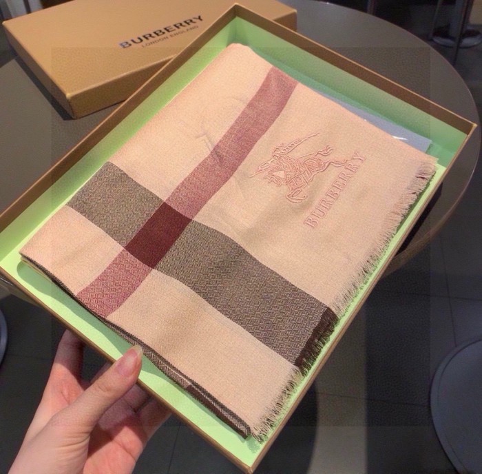Burberry Scarves Womens Fashion Scarf with Original Box Whatsapp【+1-3239614486】