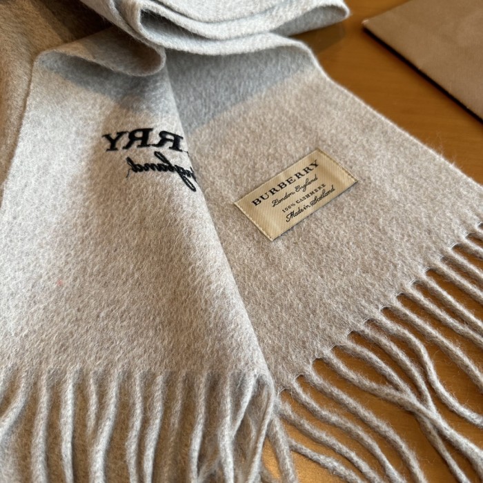 Burberry Scarves Men Womens Fashion Scarf with Original Box Whatsapp【+1-3239614486】