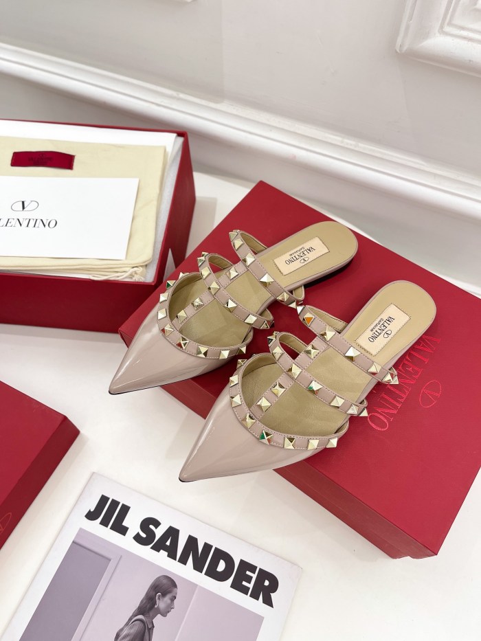 Valentino Women Shoes Mule Sandals Pointed Toe Slippers ROMAN STUD SLIDE SANDAL IN QUILTED NAPPA with Original Box Whatsapp【+1-3239614486】