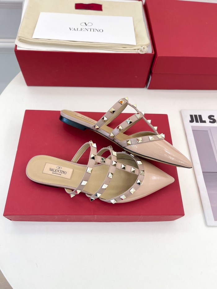 Valentino Women Shoes Mule Sandals Pointed Toe Slippers ROMAN STUD SLIDE SANDAL IN QUILTED NAPPA with Original Box Whatsapp【+1-3239614486】
