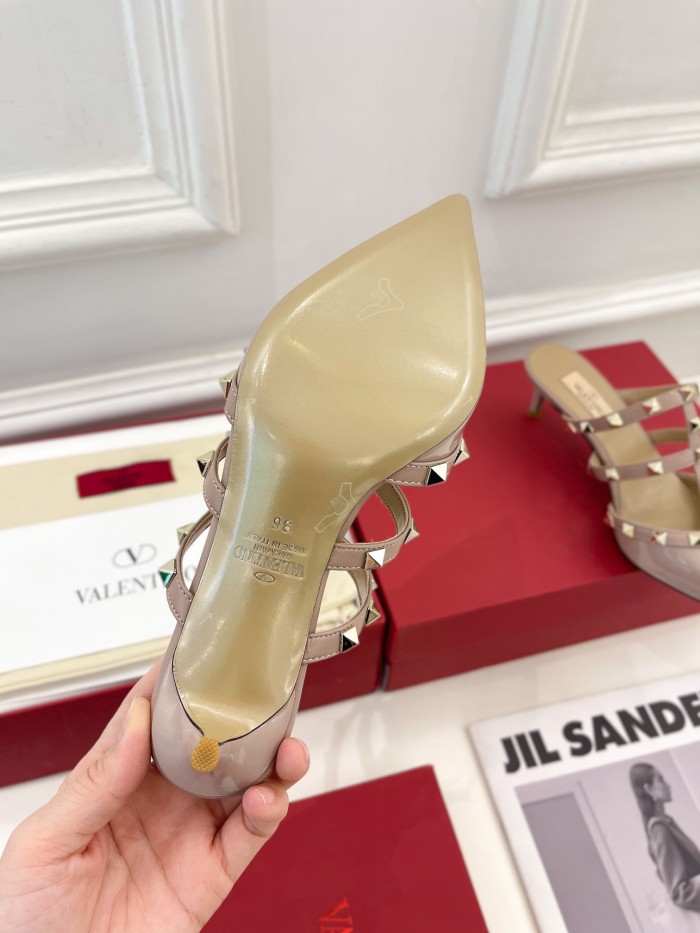 Valentino Women Shoes Mule Sandals Pointed Toe Slippers ROMAN STUD SLIDE SANDAL IN QUILTED NAPPA 5cm Heel with Original Box Whatsapp【+1-3239614486】